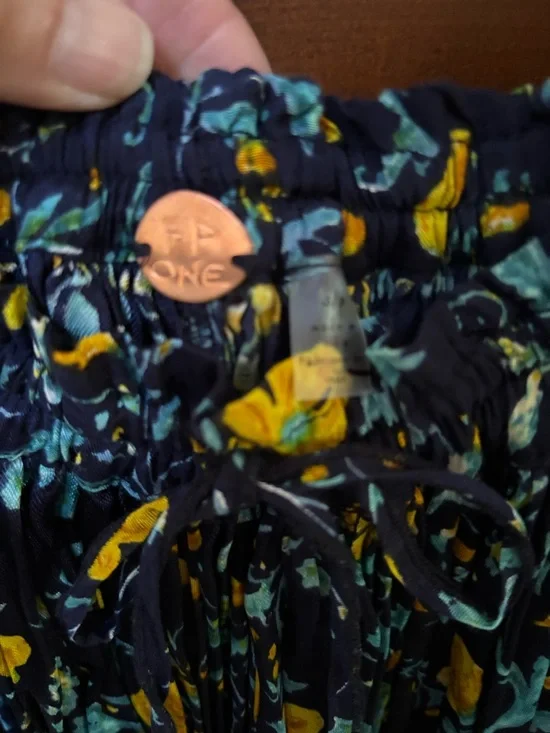 Free People Third Time Charm Ditsy Floral mini skirt size small - Picture 4 of 6